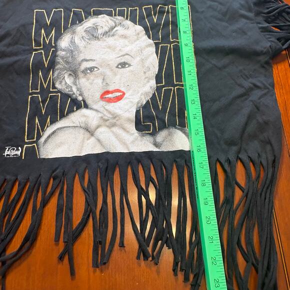 Marilyn Monroe Black Fringe Tshirt Size Medium - Picture 4 of 5